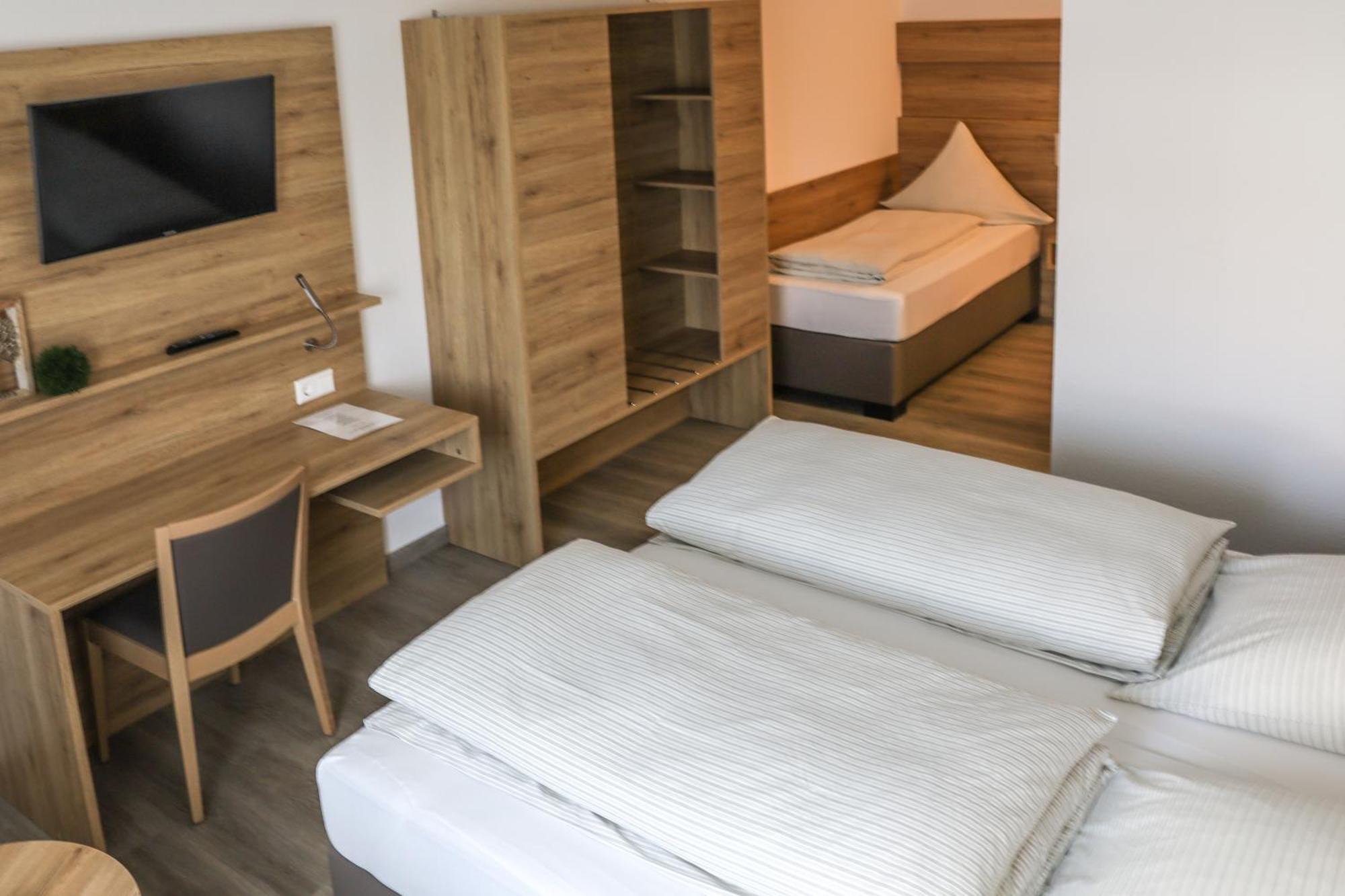 Nattheim Hotel Adler מראה חיצוני תמונה